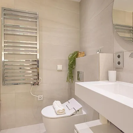 Luxury Beachfront Palmeras For 2 - Happy Daire