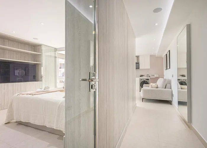 Luxury Beachfront Suite Palmeras For 2 - Happy Rentals *